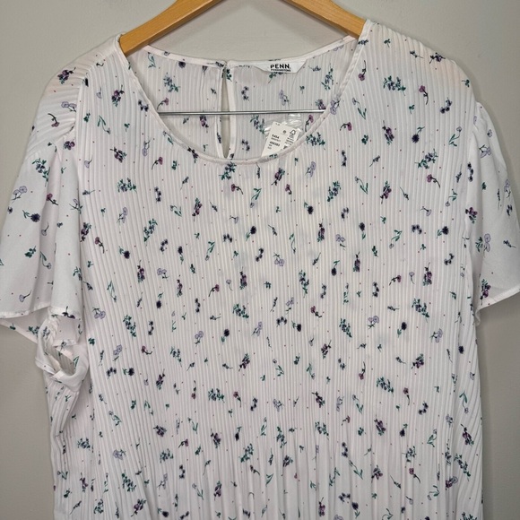 Pennington’s Responsible, Printed Short-Sleeve Pleated Blouse Size 3x NWT - Picture 8 of 12